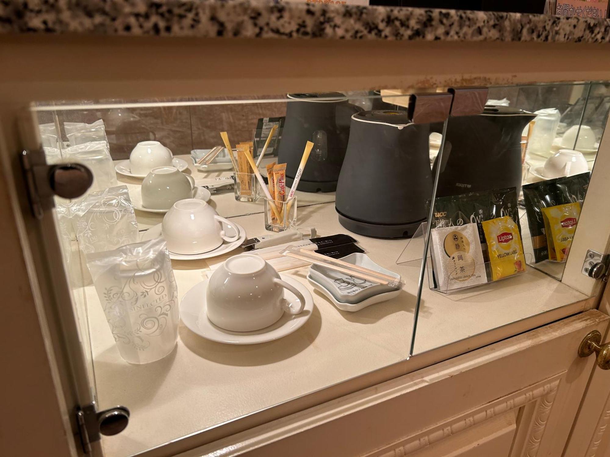 Hotel Grand Garden (Adults Only) Йокогама Экстерьер фото
