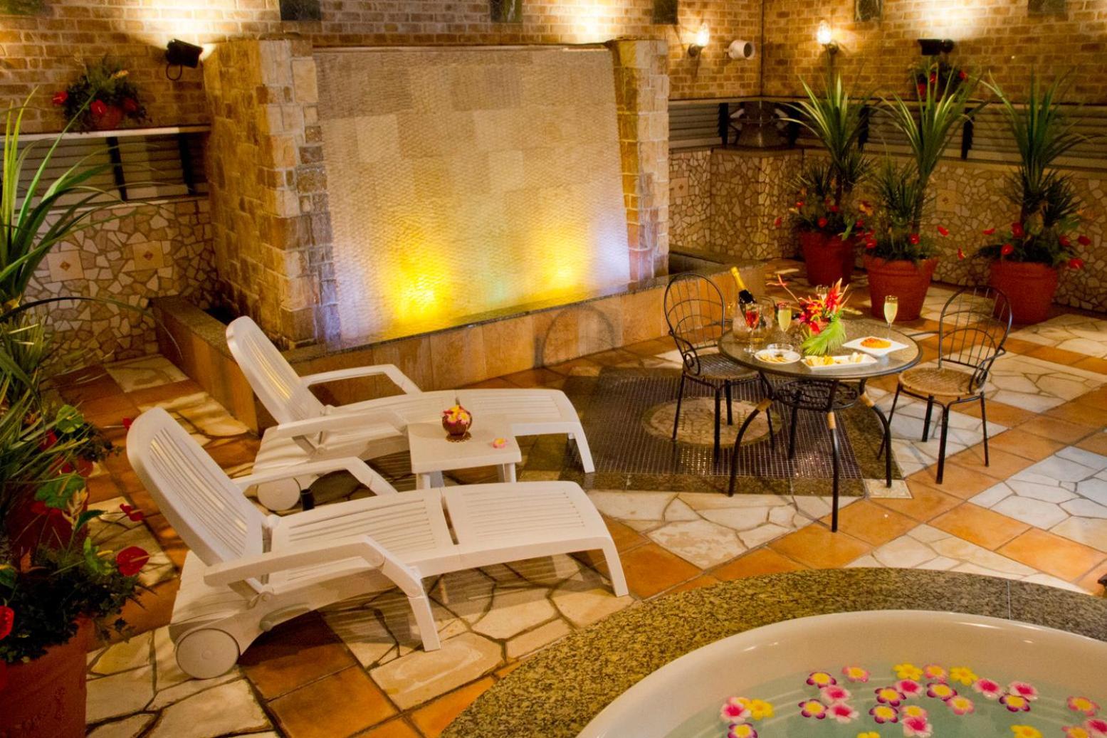 Hotel Grand Garden (Adults Only) Йокогама Экстерьер фото